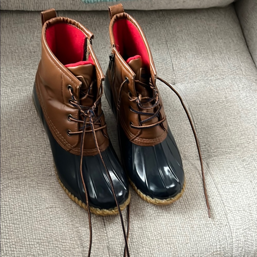 Aquatherm Brown and navy Duck Boots